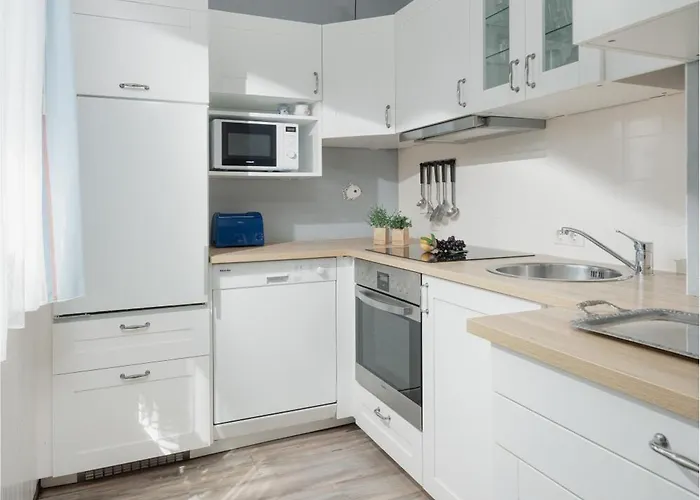 Angela Nordhelmstr 54